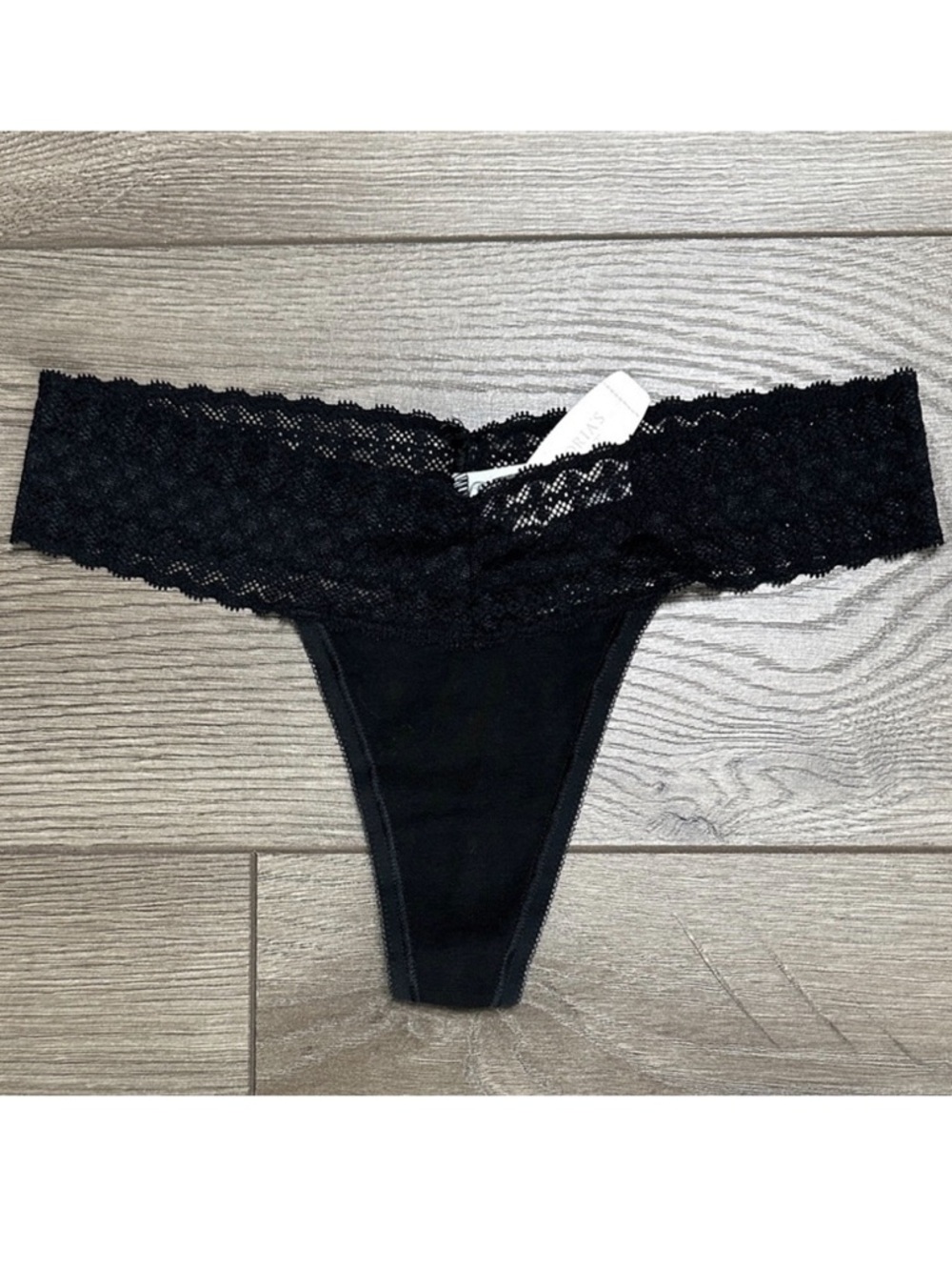 Victoria's Secret 2011 Low Rise‎ Cotton Lace Thong Size XS